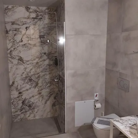 Thejoy Apartment